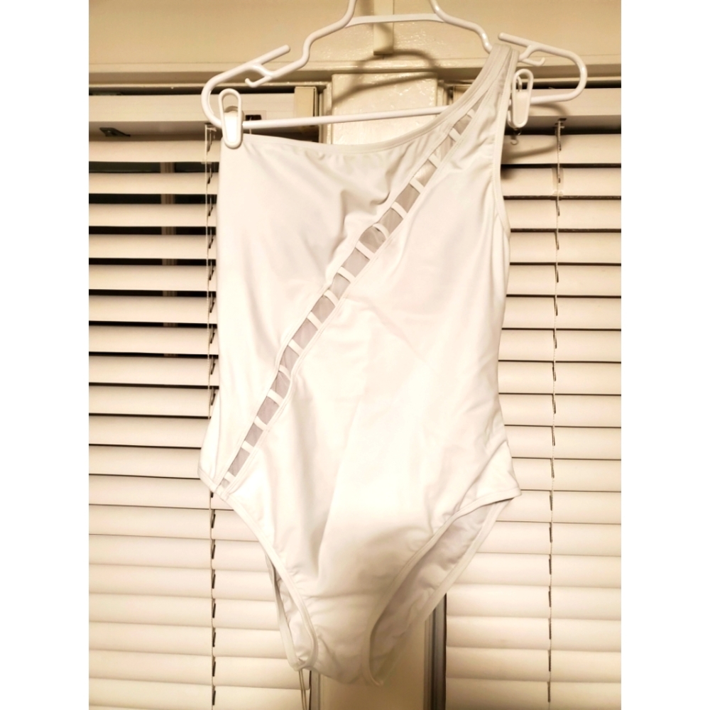 White One Piece Cut Out Swimsuit, size 12